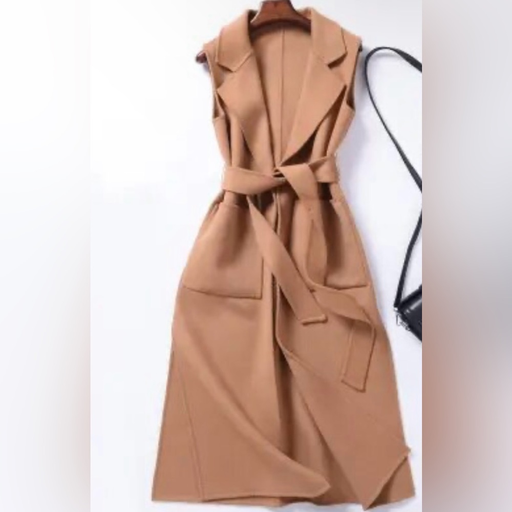 Vest coat with belt camel color